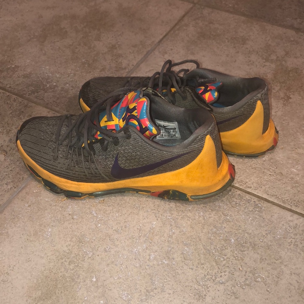 KD Sneakers